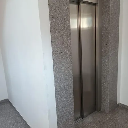 Sunny Apartment, Kokiche - White Building Liliya Διαμέρισμα Σάνι Μπιτς