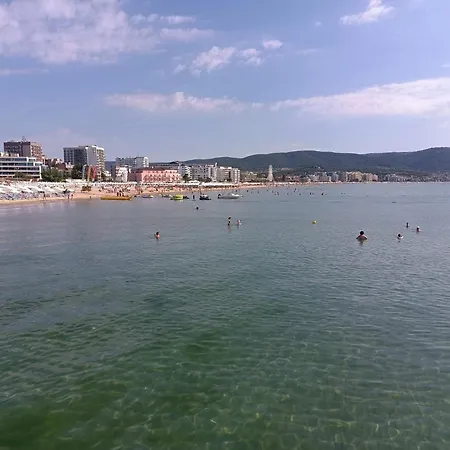 Sunny Apartment, Kokiche - White Building Liliya Διαμέρισμα