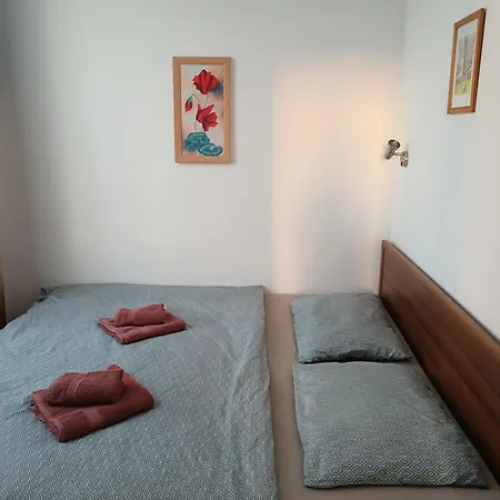 Διαμέρισμα Sunny Apartment, Kokiche - White Building Liliya *