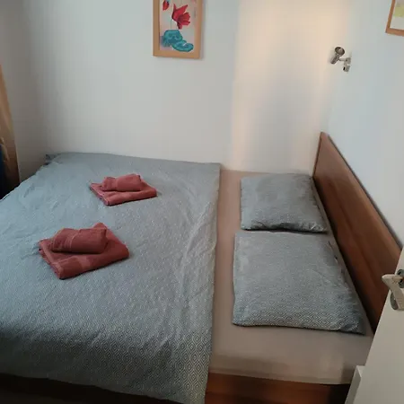 Sunny Apartment, Kokiche - White Building Liliya Slăntjev Brjag