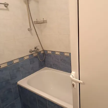 Sunny Apartment, Kokiche - White Building Liliya Apartment