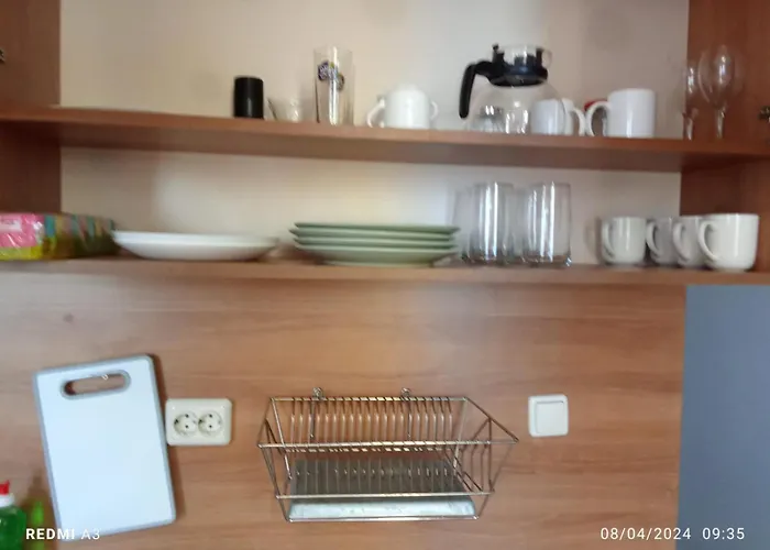 Sunny Apartment, Kokiche - White Building Liliya 아파트 써니비치