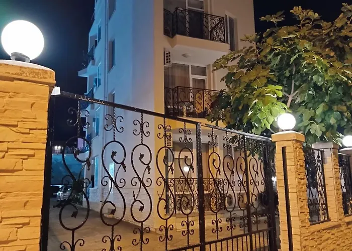 Sunny Apartment, Kokiche - White Building Liliya * Sluneční pobřeží