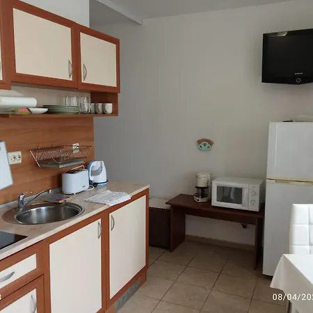 Pro 2 - 4 Osoby - Bila Budova V Arealu Kokiche Sunny Beach, Nesebar, Bulharsko Апартамент