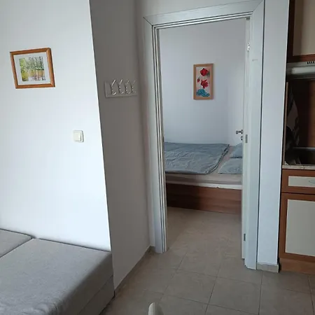 Sunny Apartment, Kokiche - White Building Liliya Appartamento *