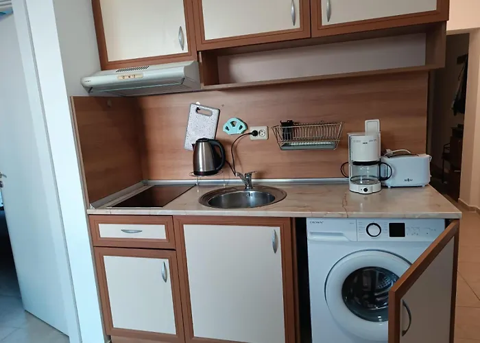 דירה Sunny Apartment, Kokiche - White Building Liliya סאני ביץ'