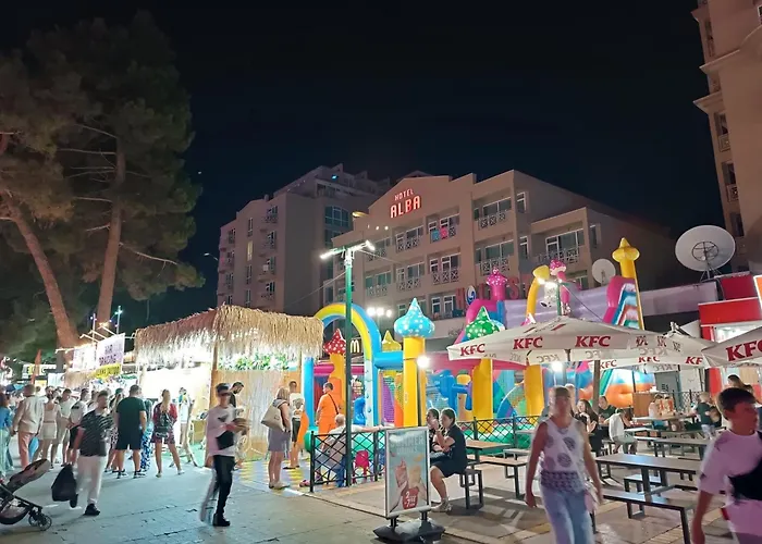 דירה Sunny Apartment, Kokiche - White Building Liliya *