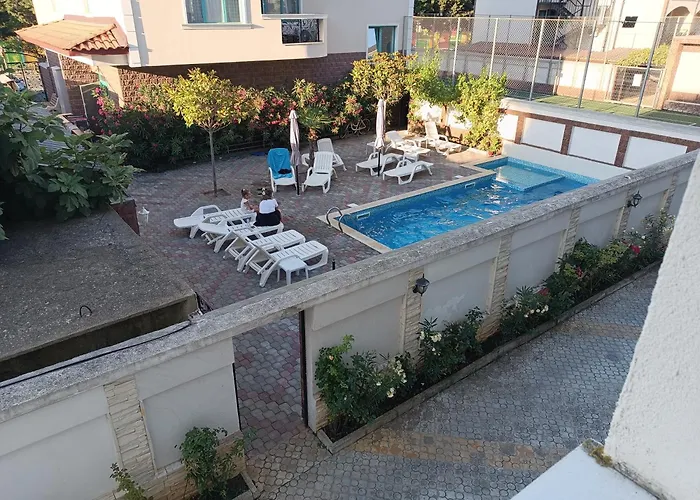 דירה Sunny Apartment, Kokiche - White Building Liliya